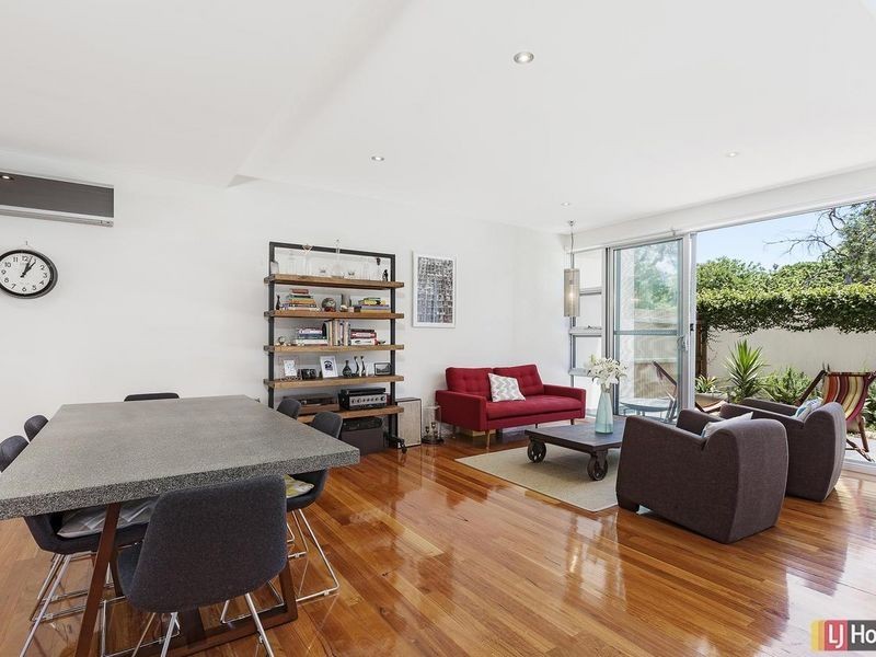 2/49 Hampton Circuit, Yarralumla ACT 2600