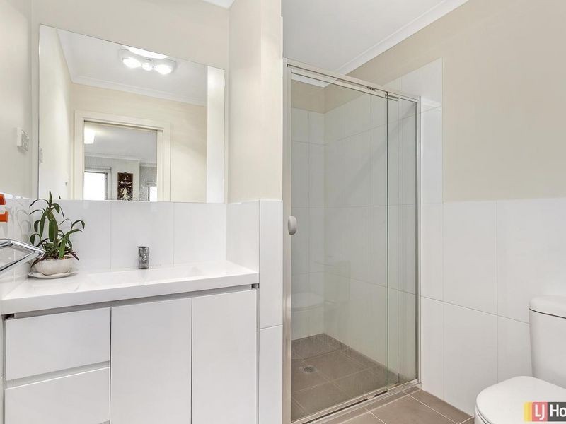 6/20 Clare Burton Crescent, Franklin ACT 2913