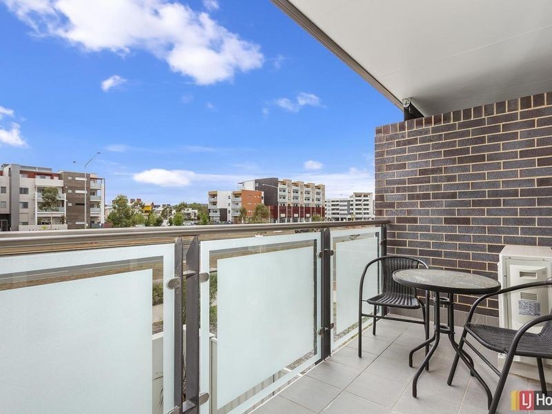 15/2 Clare Burton Crescent, Franklin ACT 2913