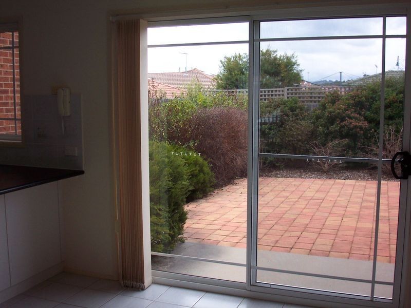 12 Lanley Square, Ngunnawal ACT 2913