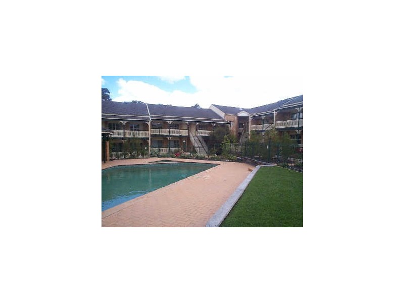 22/13 ‘StaffordshireTerrace’ Sturt A, Griffith ACT 2603