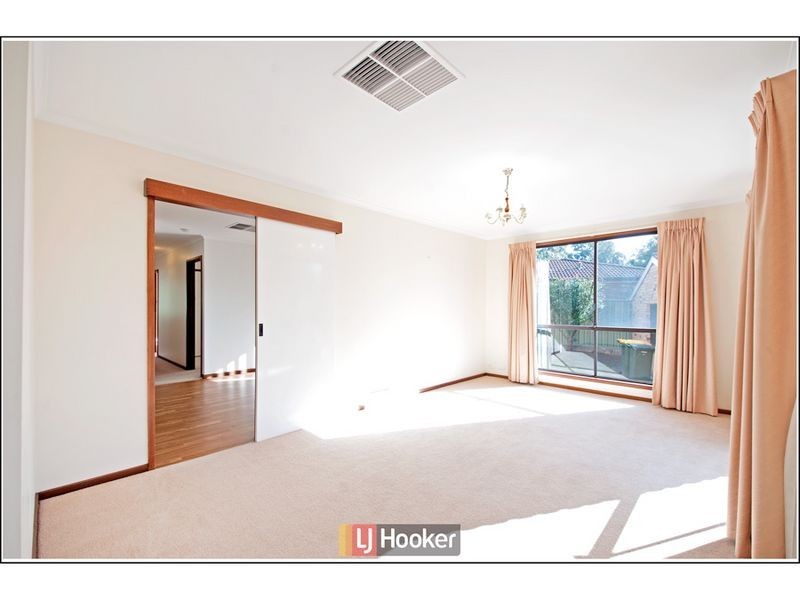 5 Frater Crescent, Lyneham ACT 2602