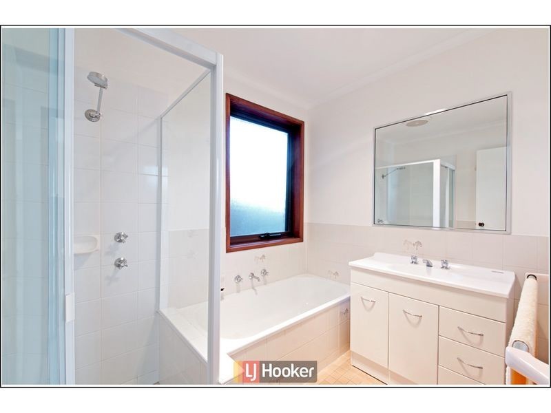 5 Frater Crescent, Lyneham ACT 2602