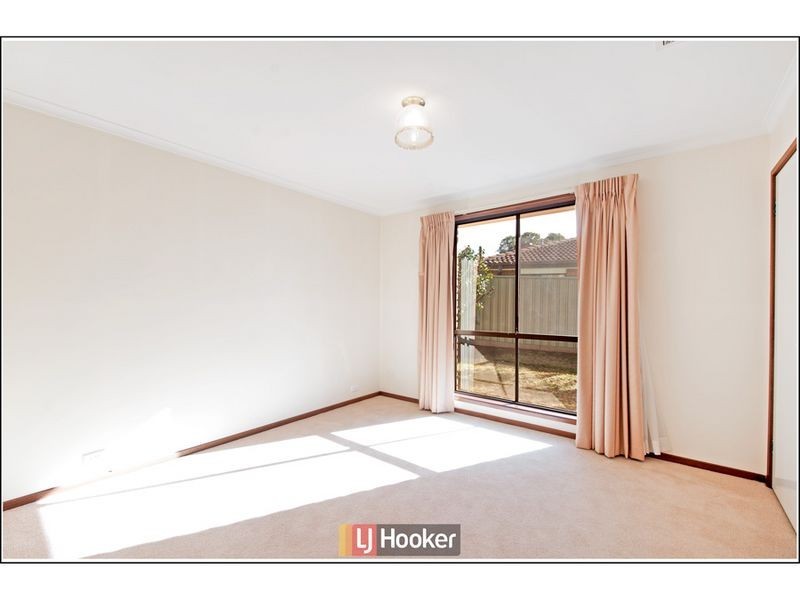 5 Frater Crescent, Lyneham ACT 2602