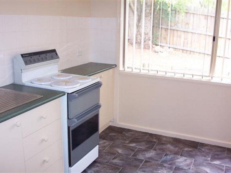 6 Tom Place, Charnwood ACT 2615