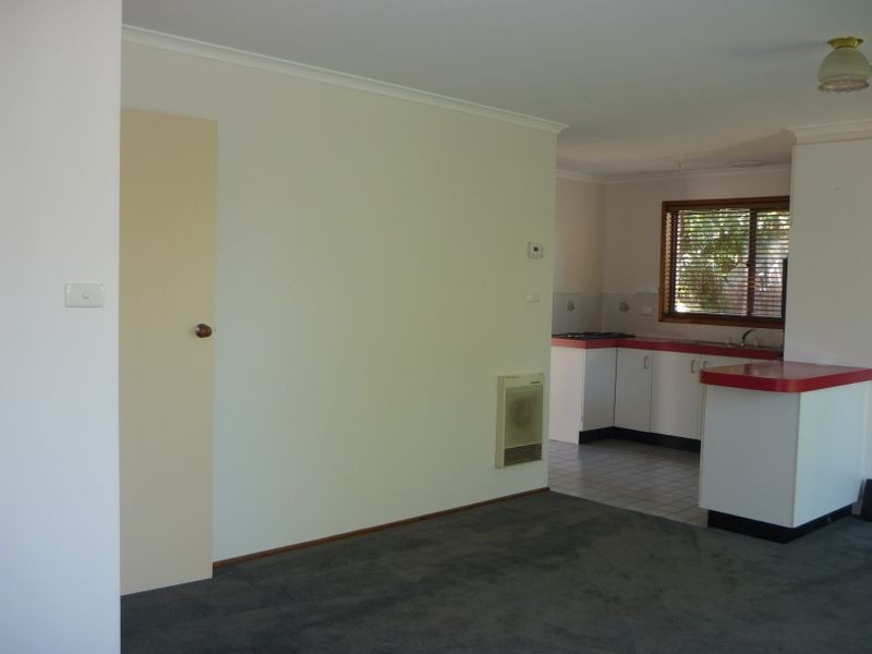 11 Sloane Place, Florey ACT 2615