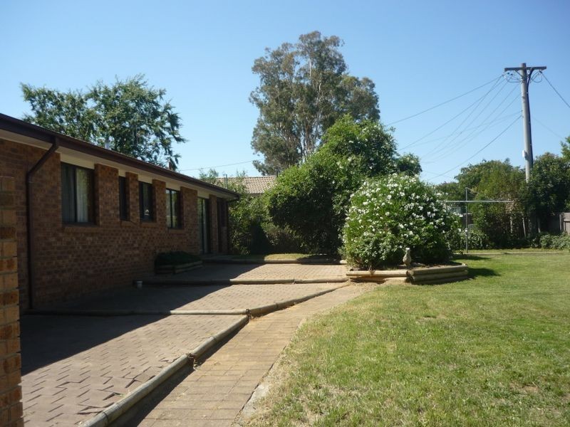 11 Sloane Place, Florey ACT 2615