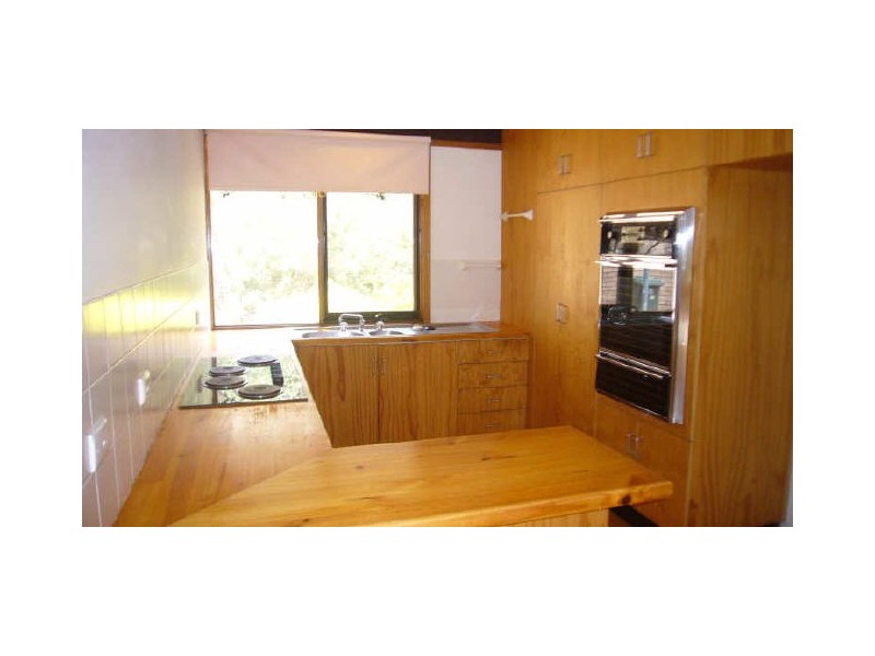 75 Wybalena Grove, Cook ACT 2614