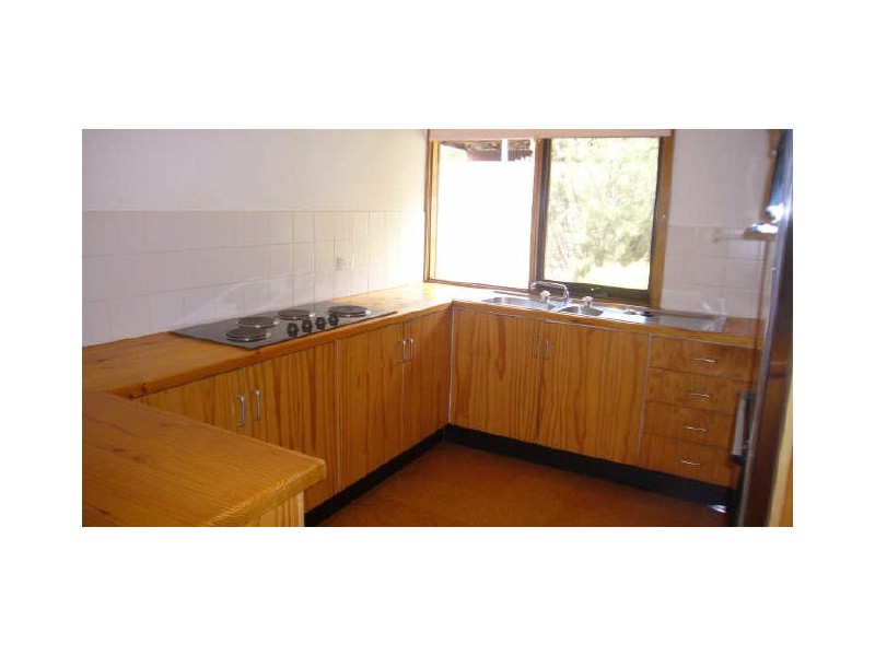 75 Wybalena Grove, Cook ACT 2614