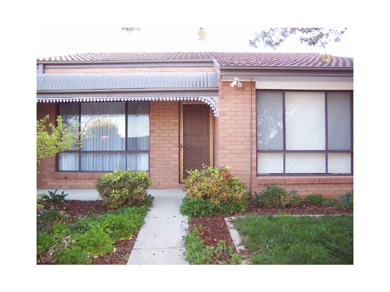 11 Roughley Place, Florey ACT 2615