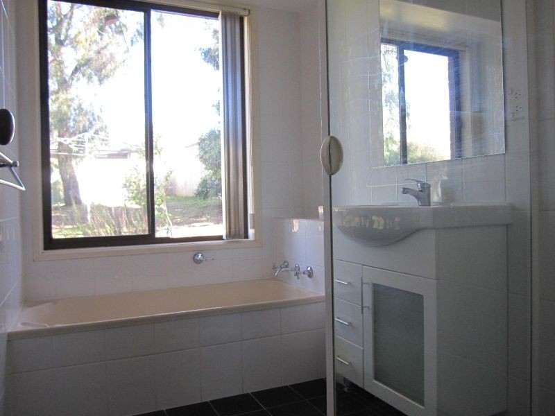 16 Sowden Street, Mckellar ACT 2617