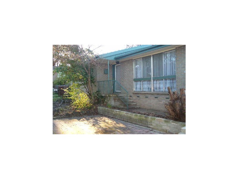 8 Bowling Place, Spence ACT 2615