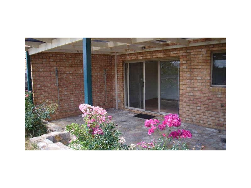 6 Yuranigh Court, Ngunnawal ACT 2913