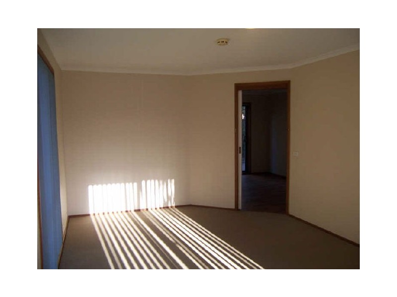 10 Tattersall Crescent, Florey ACT 2615