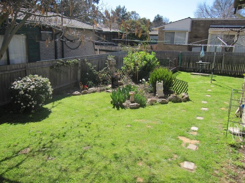 10 Emmott Place, Charnwood ACT 2615