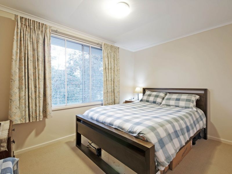 11 Bandjalong Crescent, Aranda ACT 2614