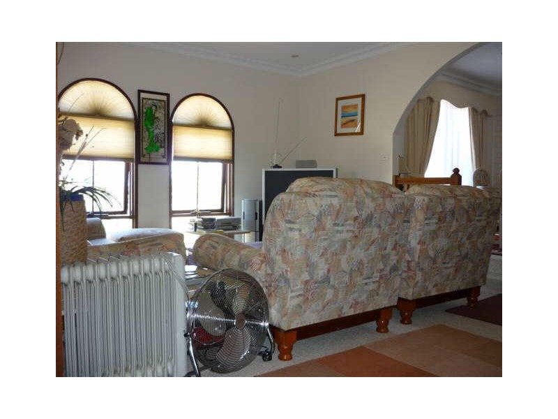 7 Moor Place, Evatt ACT 2617