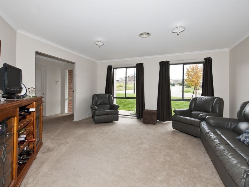 12 Merrijig Crescent, Doreen VIC 3754