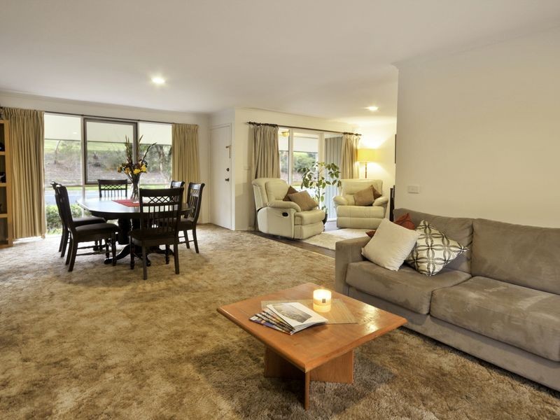 57 Weidlich Road, Eltham North VIC 3095