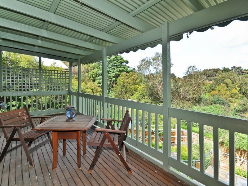 31 Warriparri Crescent, Greensborough VIC 3088