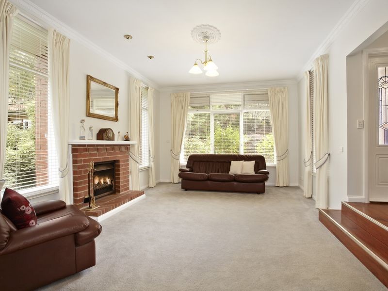 30 Kalbar Road, Eltham VIC 3095