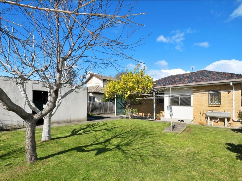 20 Liston Avenue, Reservoir VIC 3073