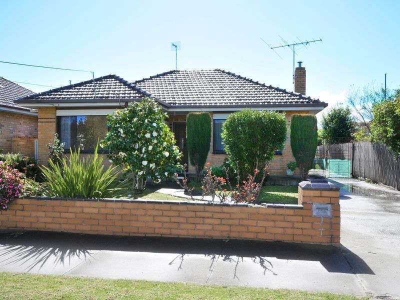 20 Liston Avenue, Reservoir VIC 3073