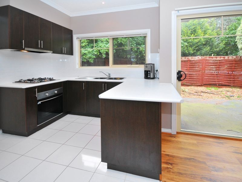 2/31 Mayona Road, Montmorency VIC 3094