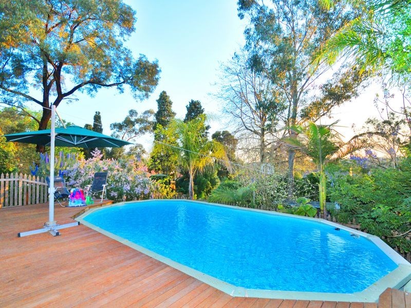 29 Beaconsfield Road, Briar Hill VIC 3088