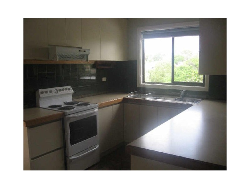 House 1/18 Scotland Avenue, Greensborough VIC 3088