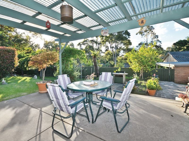 6 Scarlet Ash Court, Eltham VIC 3095