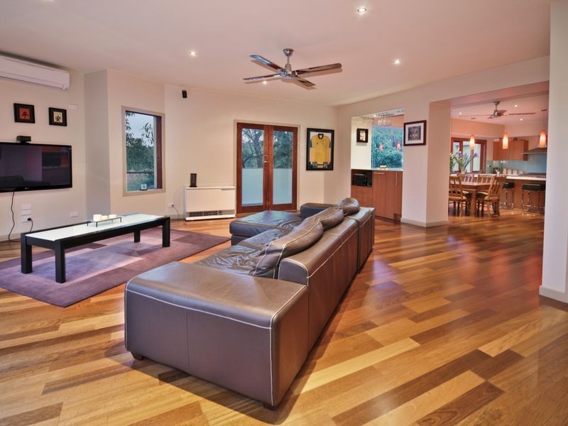 90 Silver Street, Eltham VIC 3095