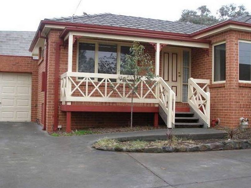 2/24 Wilson Avenue, Montmorency VIC 3094