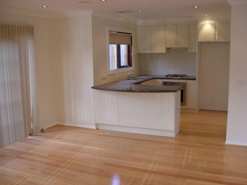 1/226 Mountain View Road, Greensborough VIC 3088