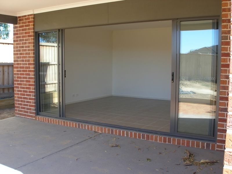 24 Orchard Road, Doreen VIC 3754