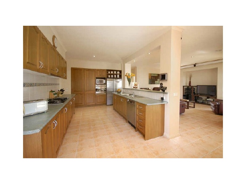 24 Mackelroy Road, Plenty VIC 3090