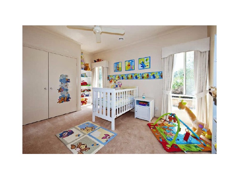 24 Mackelroy Road, Plenty VIC 3090