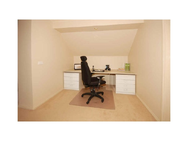 24 Mackelroy Road, Plenty VIC 3090