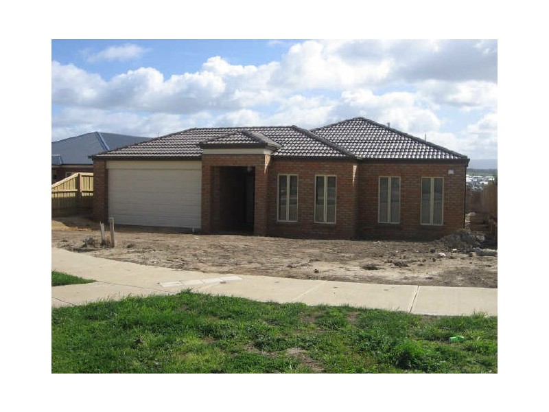 31 Thoroughbred Boulevard, Doreen VIC 3754