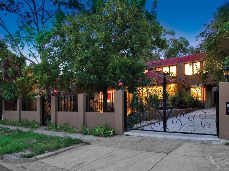 15 Bellara Street, Doncaster VIC 3108