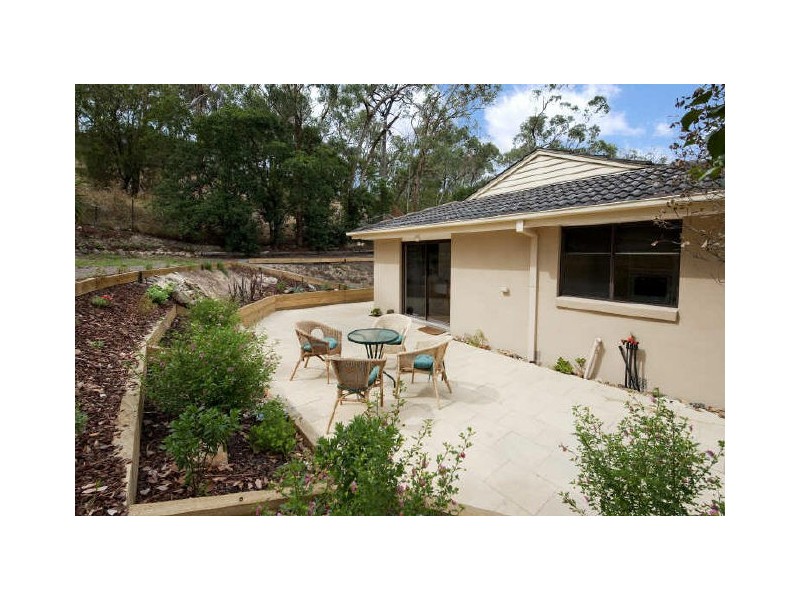 221 Progress Road, Eltham North VIC 3095
