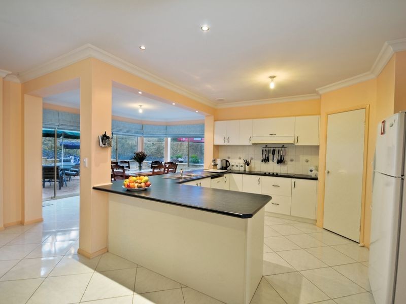 35 Aqueduct Lane, Diamond Creek VIC 3089