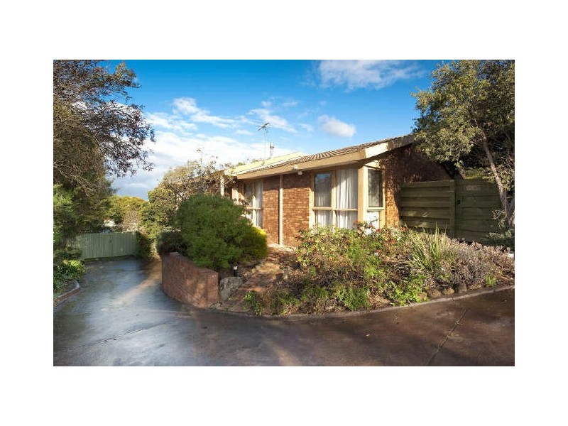 2/290 St Helena Road, St Helena VIC 3088