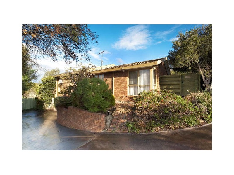 2/290 St Helena Road, St Helena VIC 3088