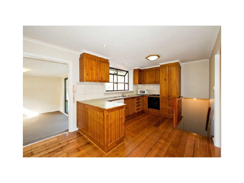 House 1/86 Diamond Creek Road, Greensborough VIC 3088