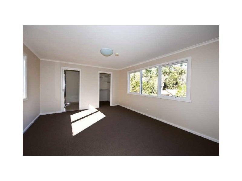 House 1/86 Diamond Creek Road, Greensborough VIC 3088