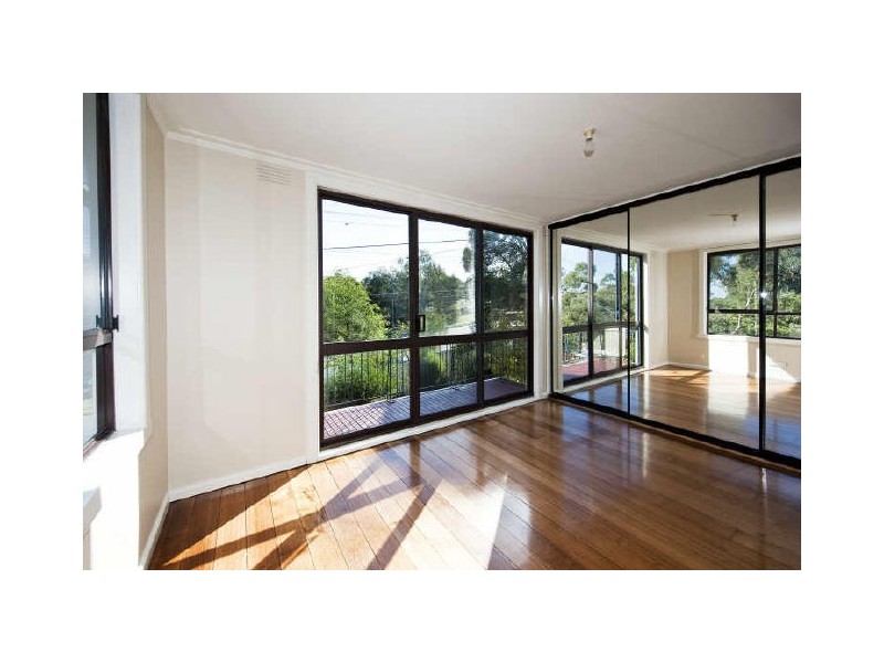 House 1/86 Diamond Creek Road, Greensborough VIC 3088