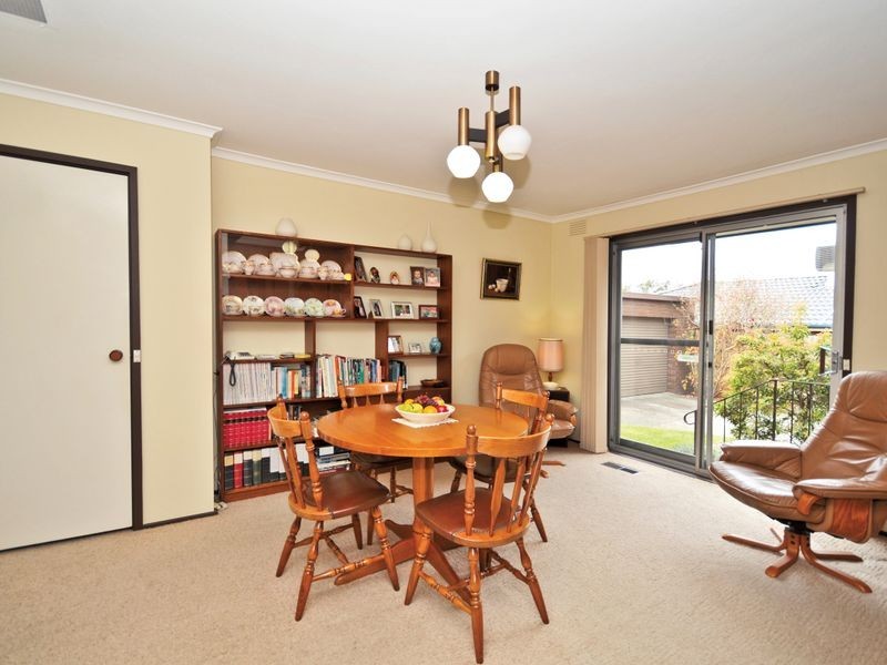 6 Bahen Court, Watsonia VIC 3087