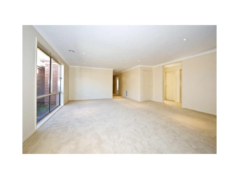 7 Harmony Drive, South Morang VIC 3752