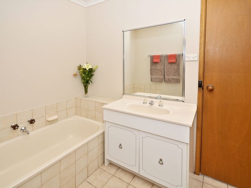 1/106 Cowin Street, Diamond Creek VIC 3089